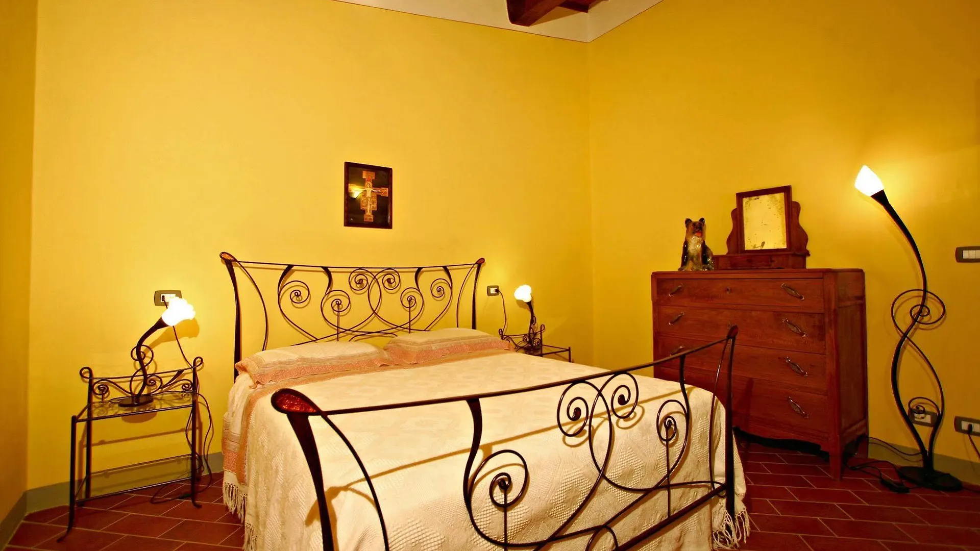 Farm stay Agriturismo Pratovalle Villa Cortona Italy